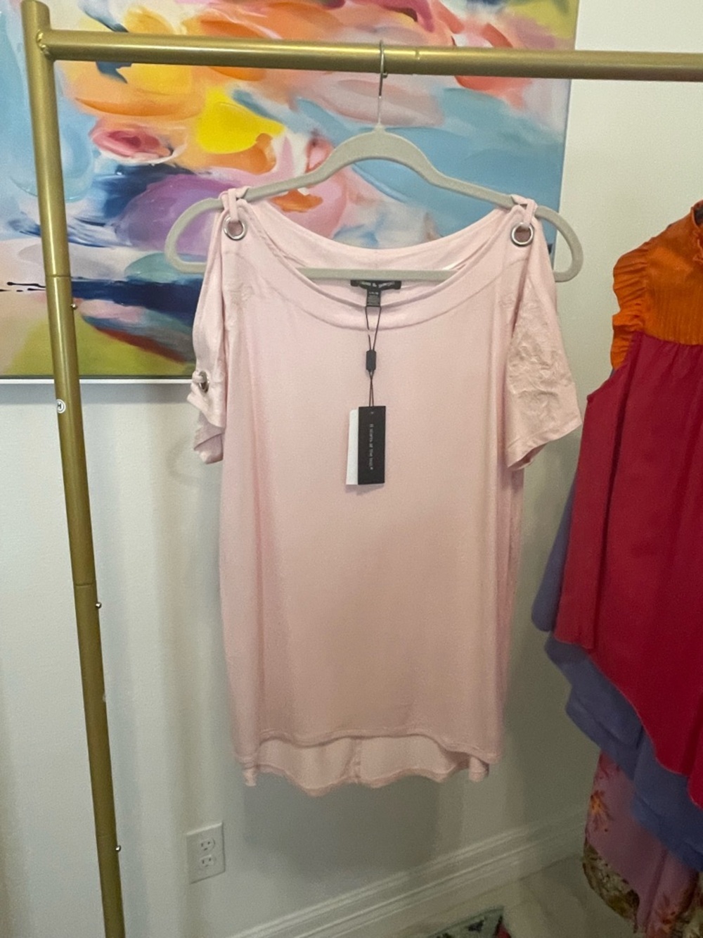 NWT Cold-Shoulder Short Sleeve Top - Light Pink‎ Large